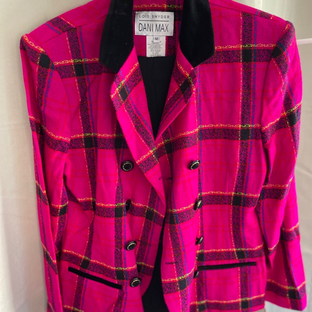 Dani Max suit - Picture 4 of 4